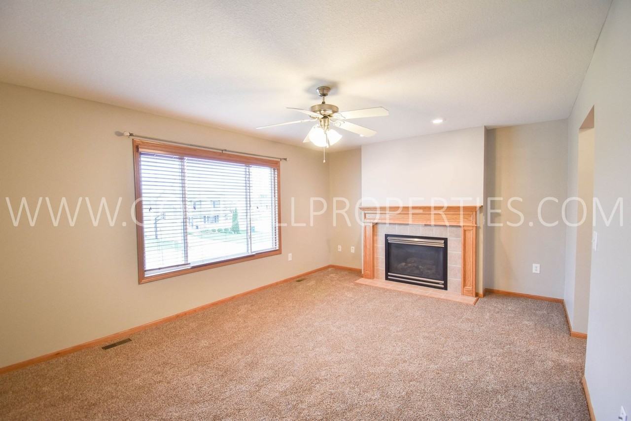 3108 Se 20th St - Photo 2 of 23