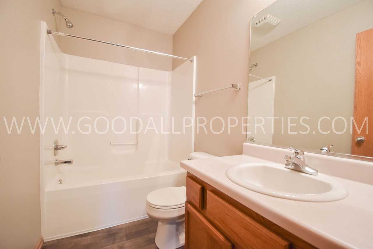 3108 Se 20th St - Photo 7 of 23