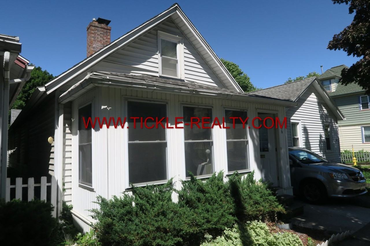 176 Benton St - Photo 2 of 20