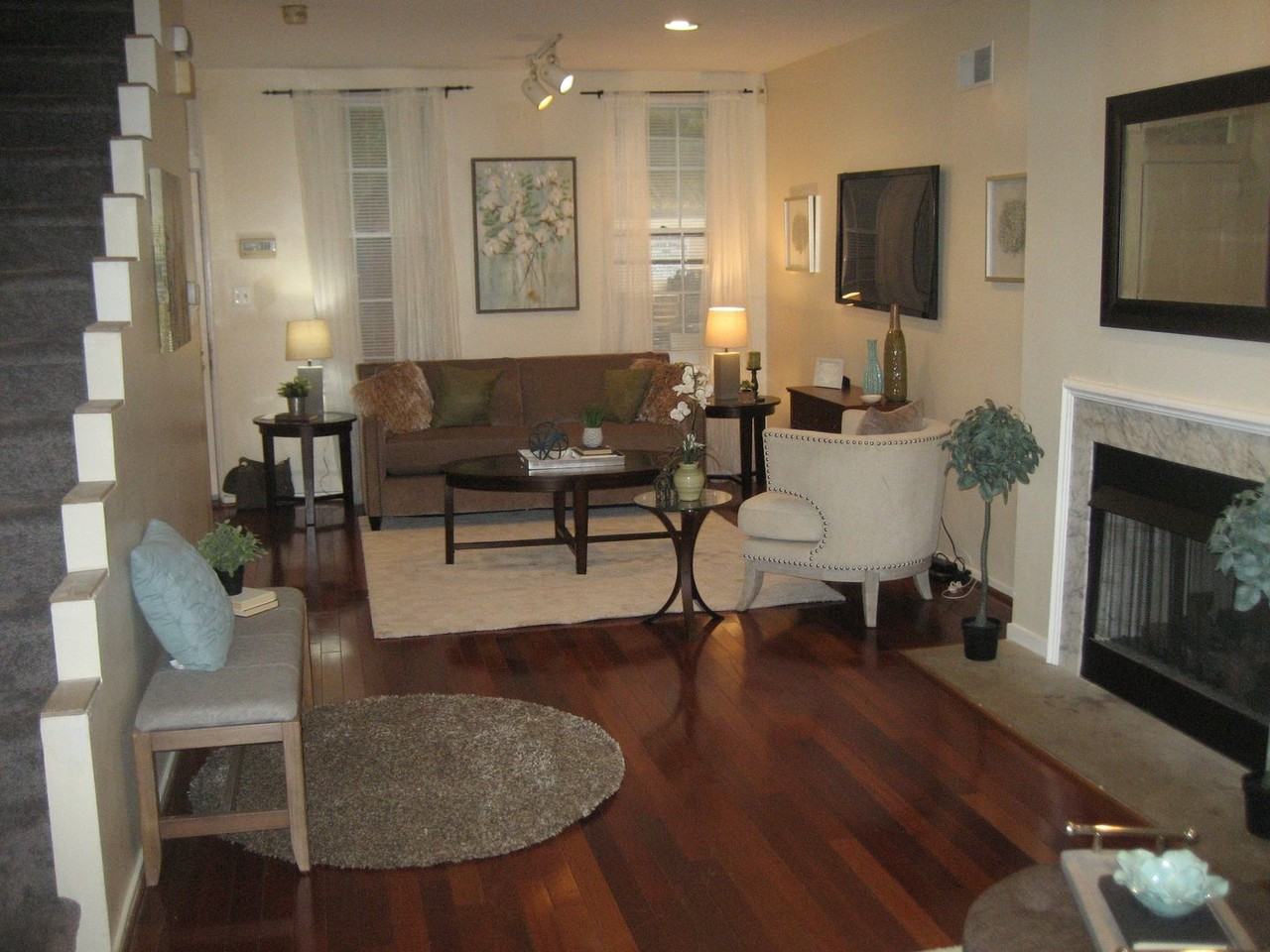 1340 Rodman St - Photo 3 of 18