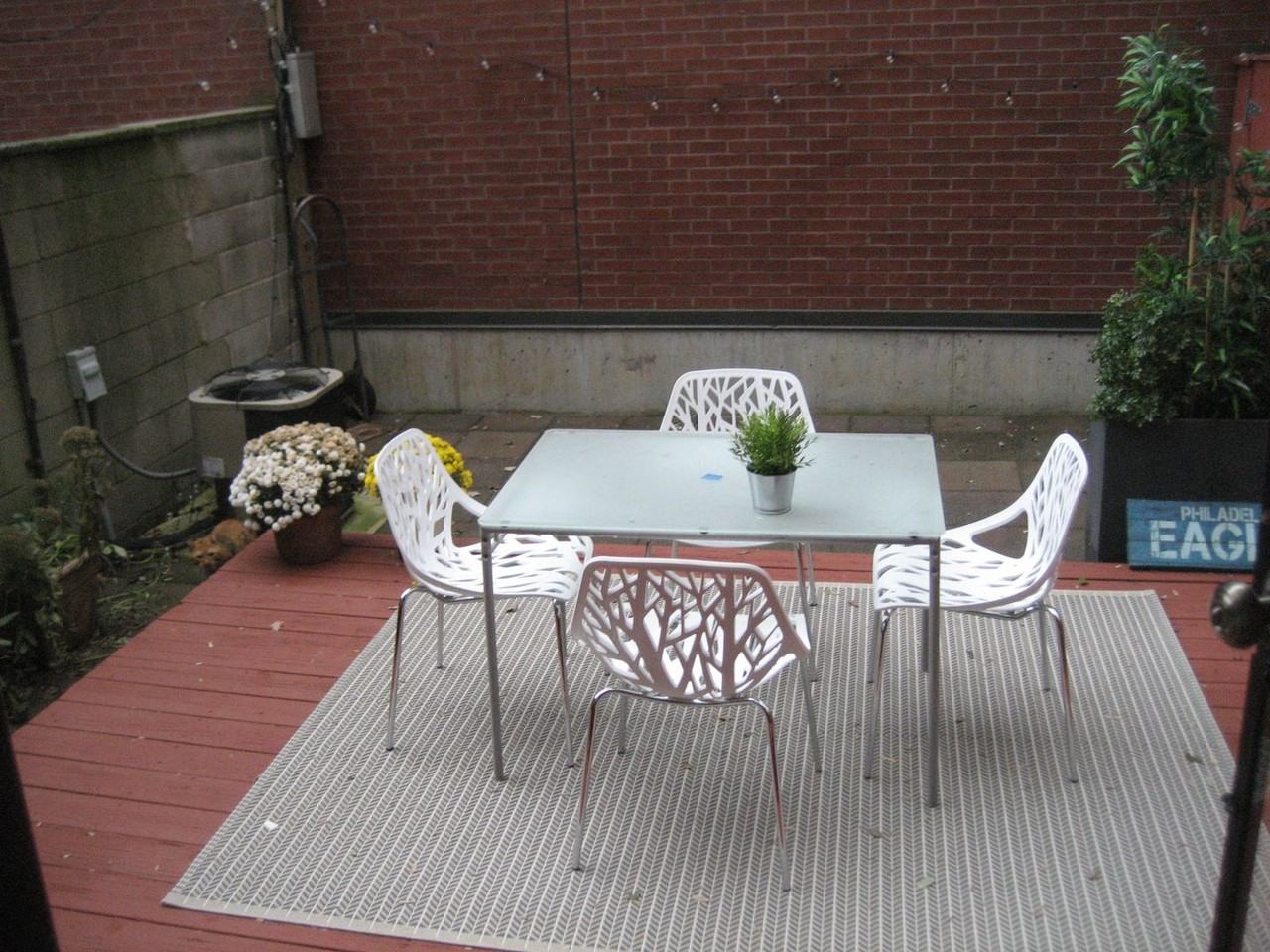 1340 Rodman St - Photo 4 of 18