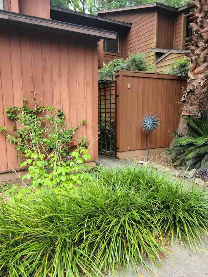 900 Sw 62nd Blvd #B8