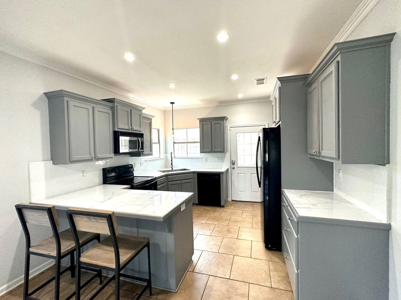 40303 Crestridge Dr - Photo 3 of 16