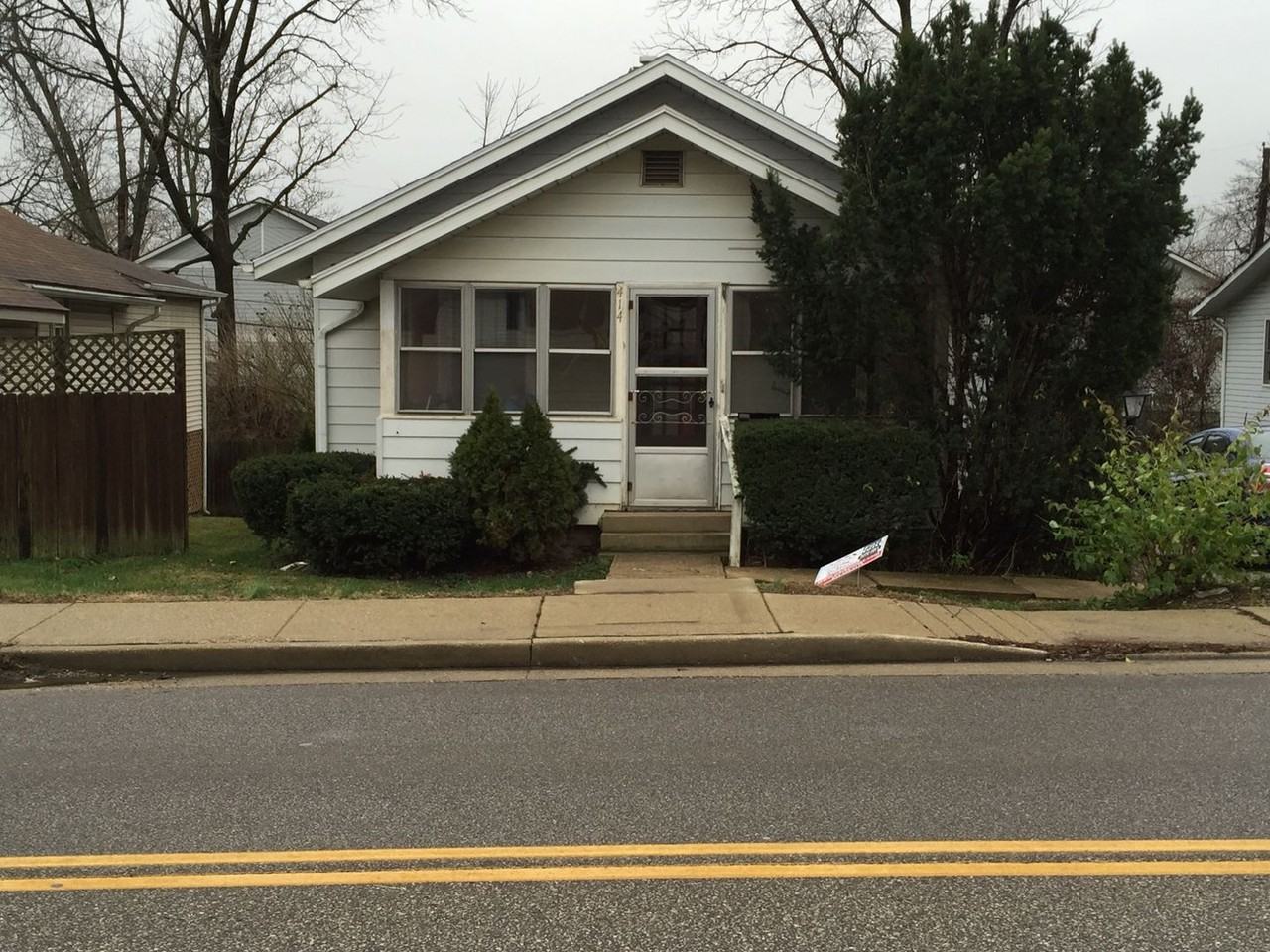 414 East Hillside Drive - Photo 2 of 13