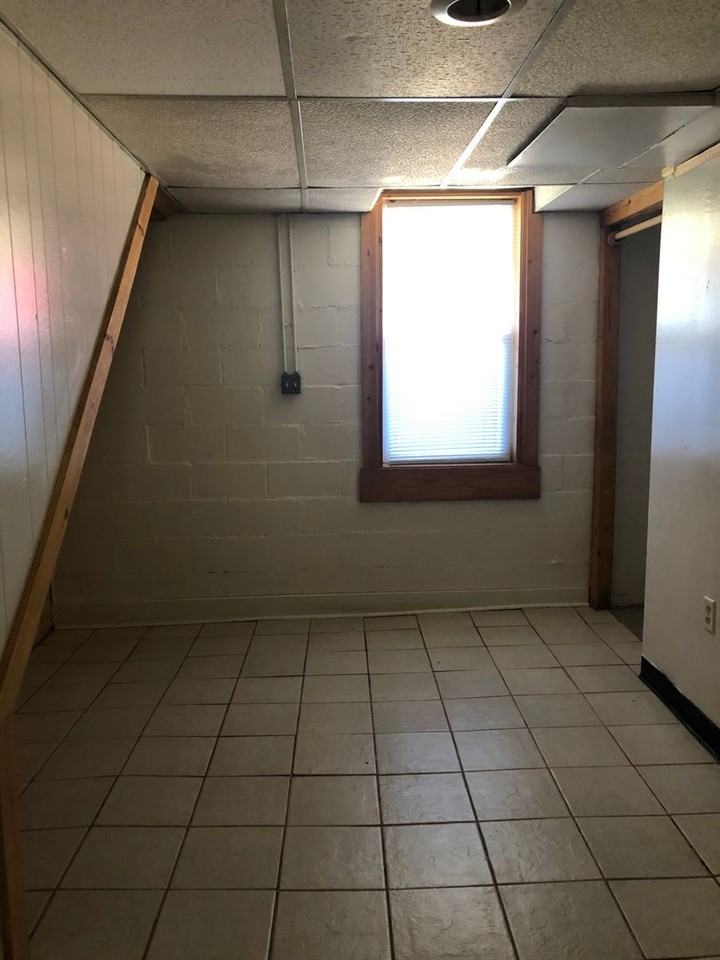 414 East Hillside Drive - Photo 6 of 13