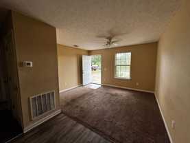 3203 E 2nd Ct - Photo 1 of 1