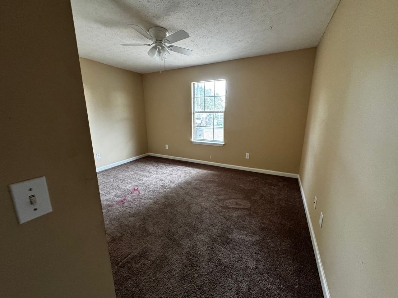 3201 E 2nd Ct - Photo 6 of 6