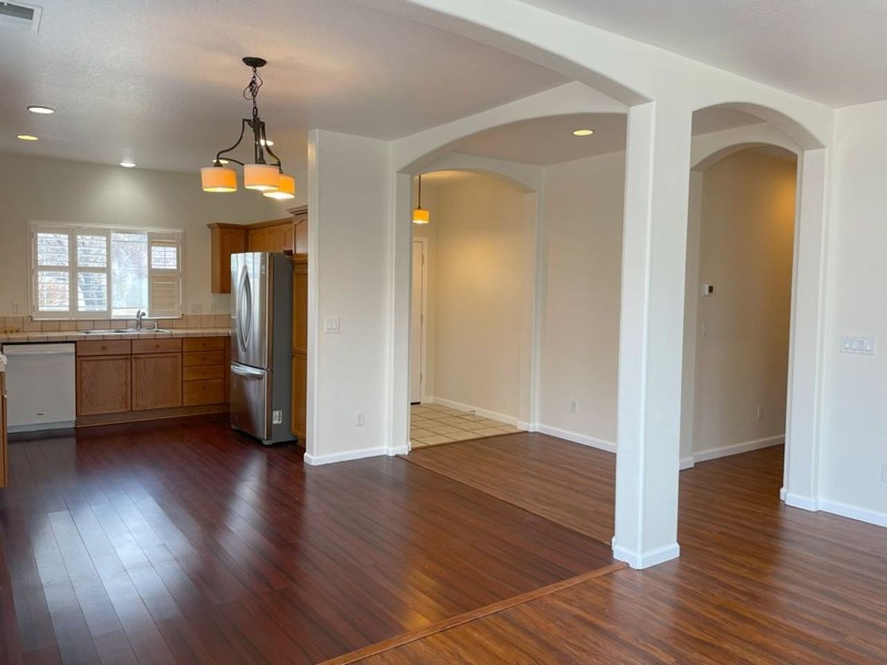 1585 Canyonlands Ct - Photo 3 of 15