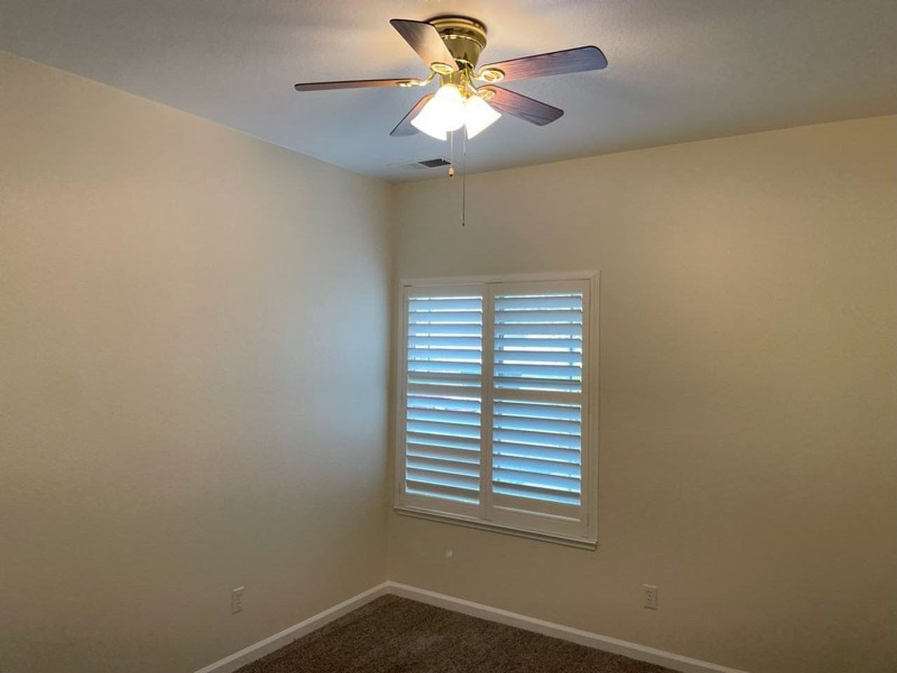 1585 Canyonlands Ct - Photo 7 of 15