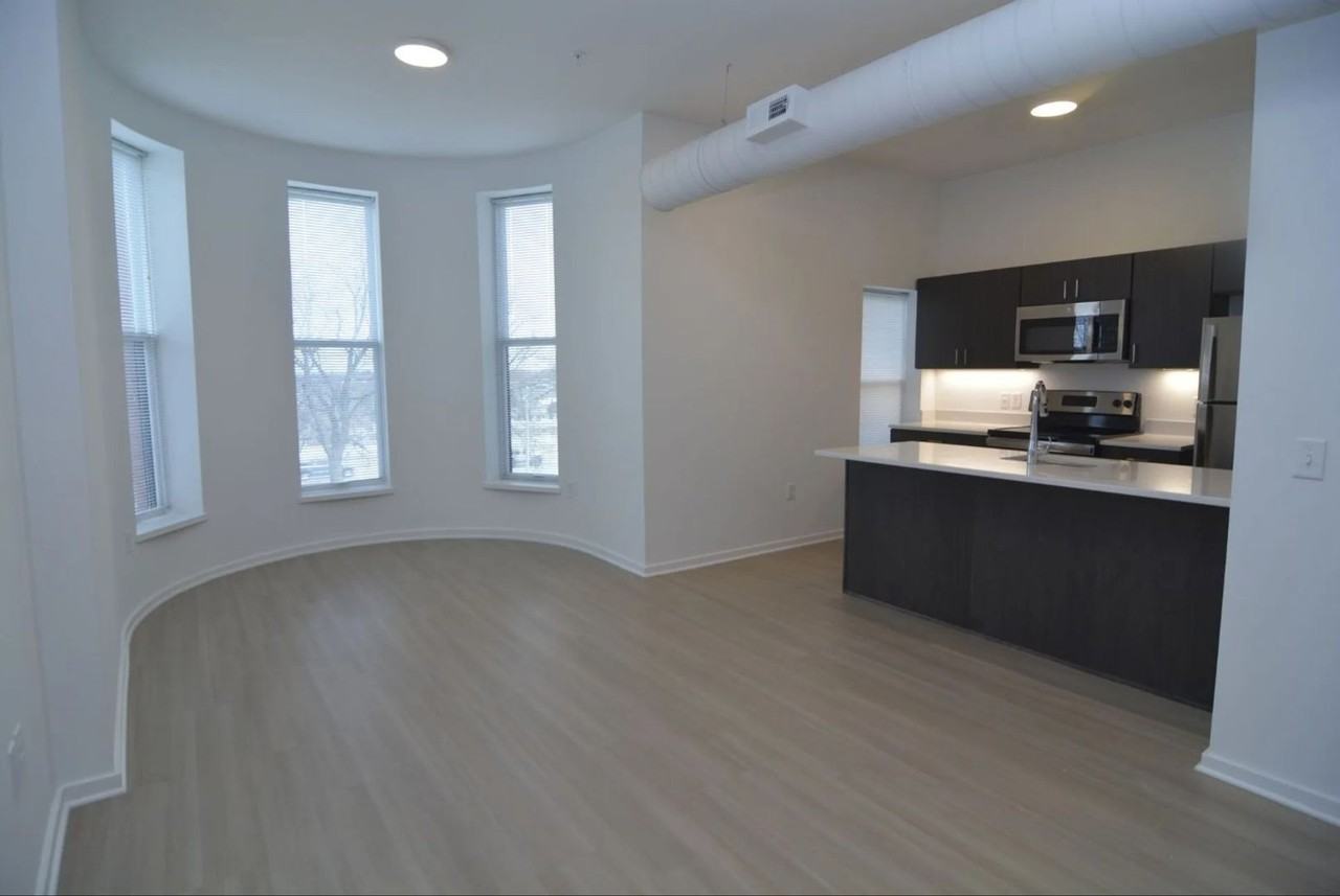 Hanscom and Georgia Row Apartments - Photo 6 of 20