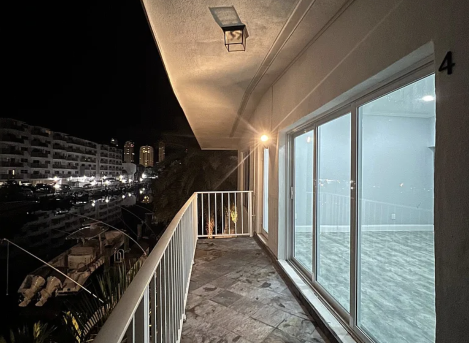 3681 Ne 170th St #3 - Photo 3 of 50