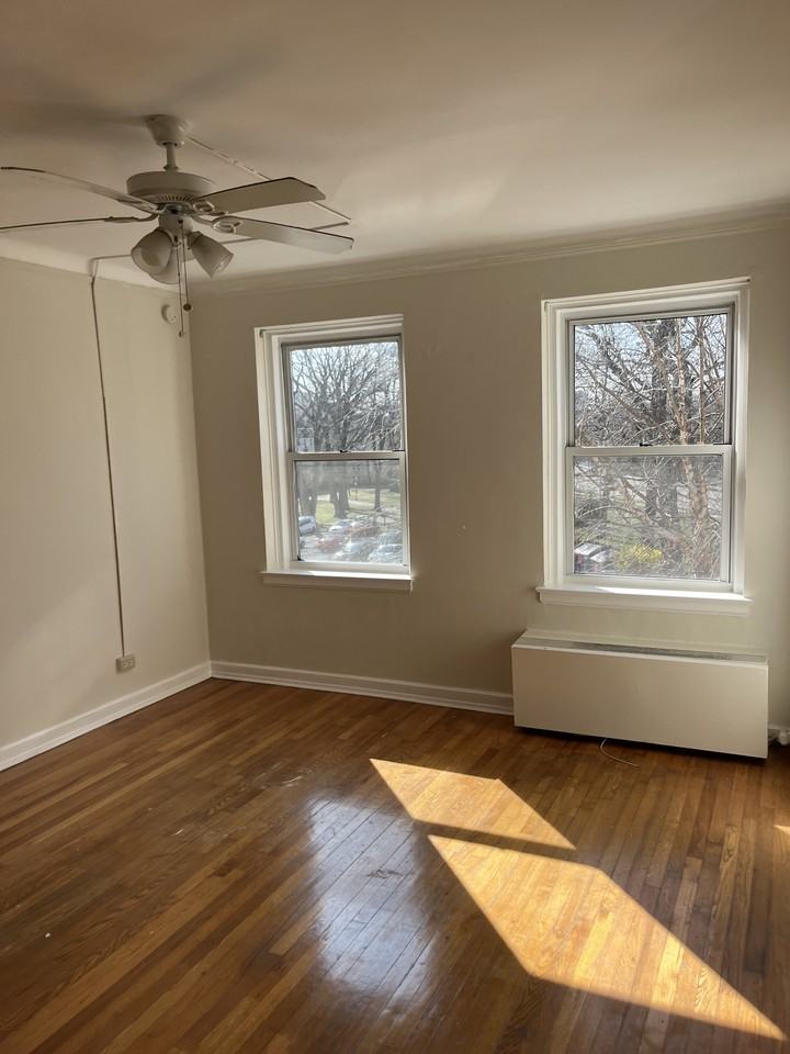 104 Woodside Grn #3B - Photo 3 of 11