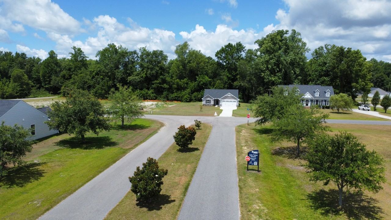 9 Deerfield Ln #NA - Photo 2 of 10