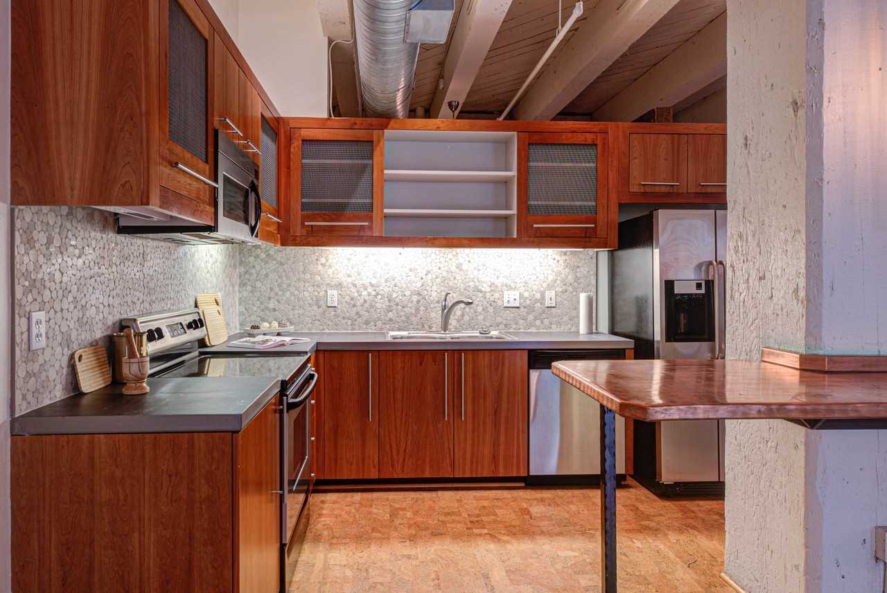 1420 Nw Lovejoy St #332 - Photo 5 of 25
