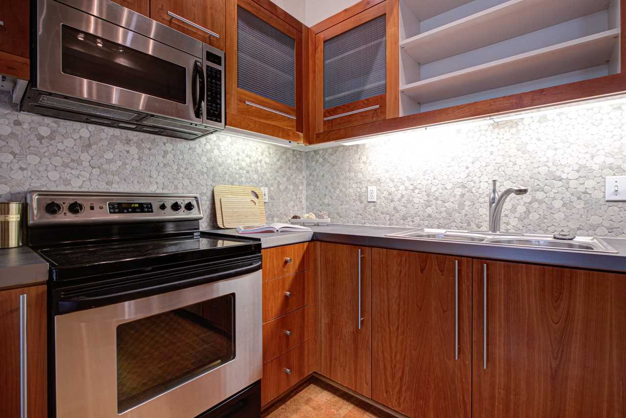 1420 Nw Lovejoy St #332 - Photo 6 of 25