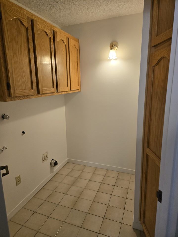 6900 Boulevard des Roseraies - Photo 3 of 15