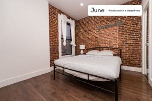 featured image of 4 Saint Nicholas Ter #C