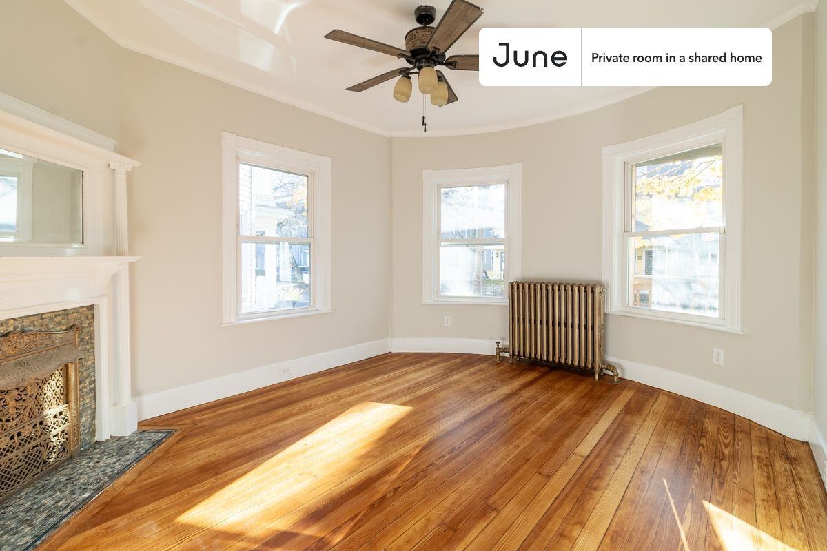 41 Brook St #A - Photo 5 of 14