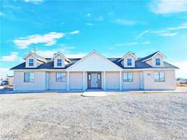 featured image of 1521 Old West Ave #1