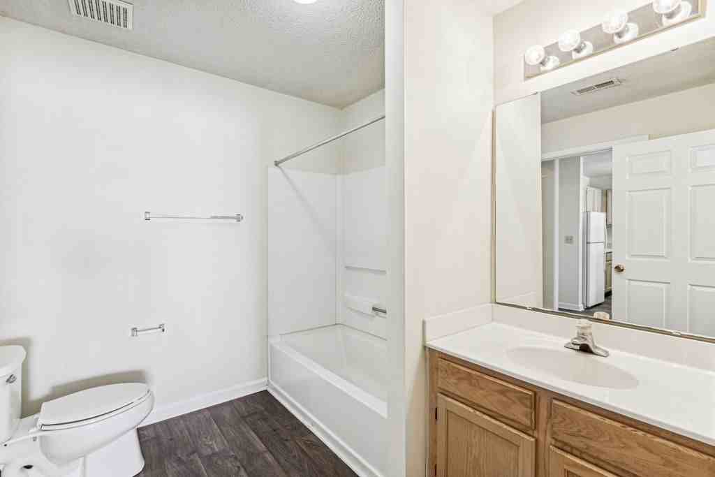 Woodland Crossing Apartment Homes - Photo 7 of 25