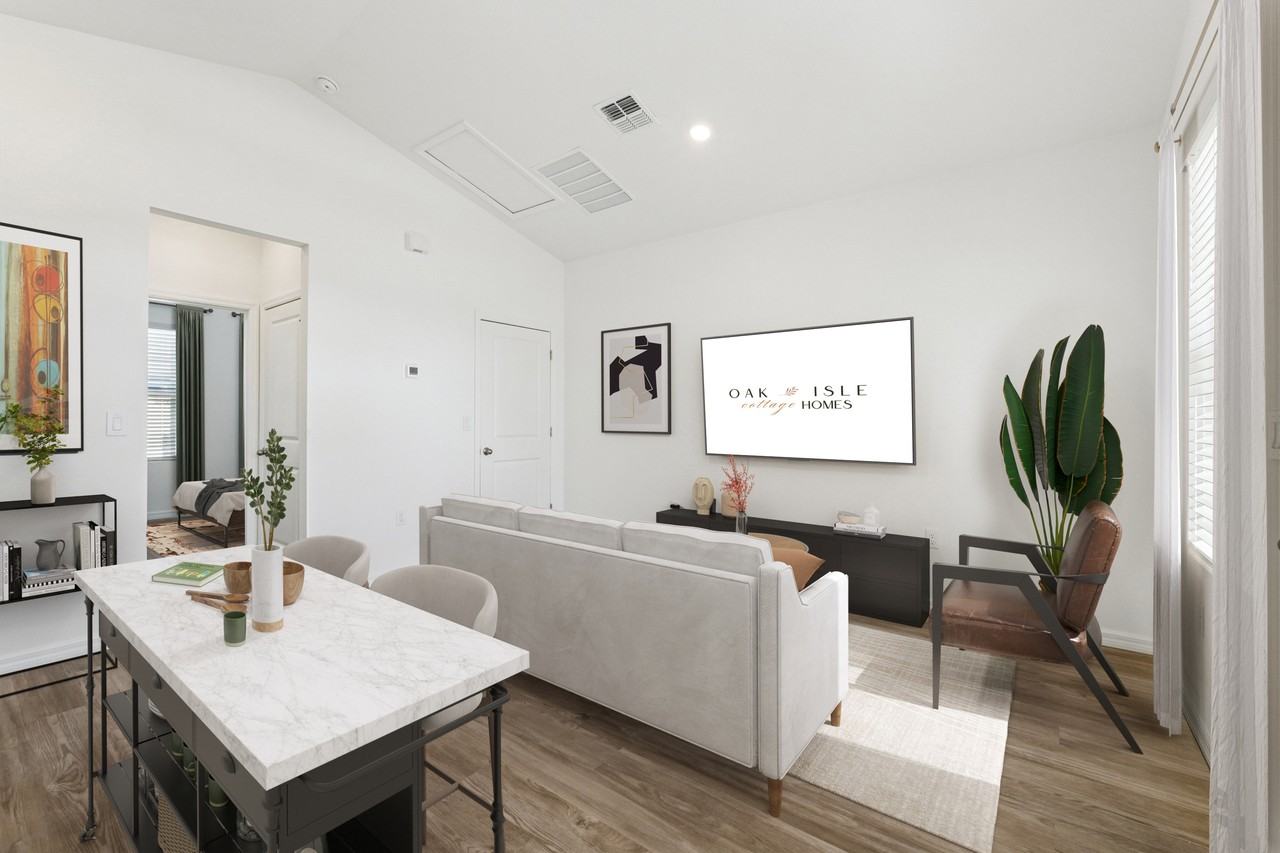 Oak Isle Cottages - Photo 2 of 18