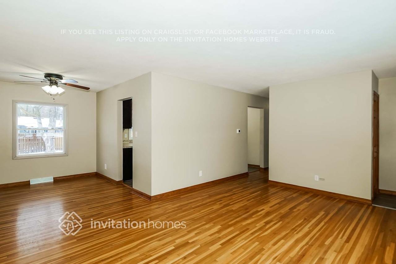 2273 Sierra Dr - Photo 5 of 18