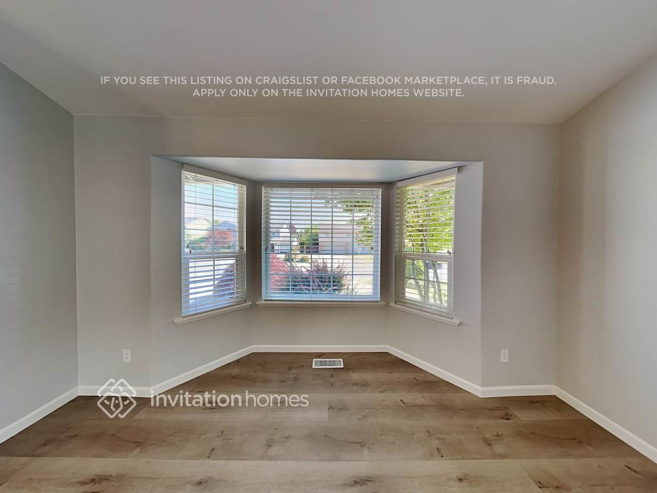 11311 172nd St E - Photo 5 of 21