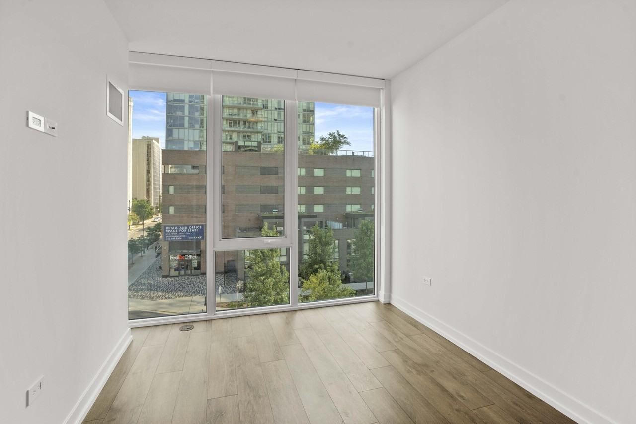 1140 N Wells St #2-1 - Photo 6 of 30