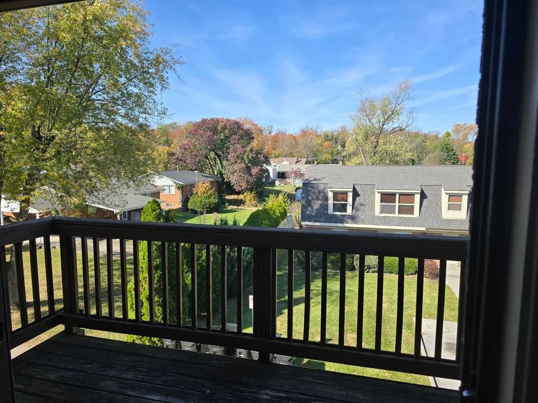 800 Thomas Ct ##1 - Photo 3 of 15