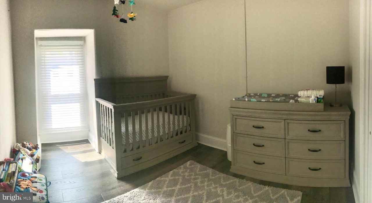 215 Bridge St - Photo 7 of 12