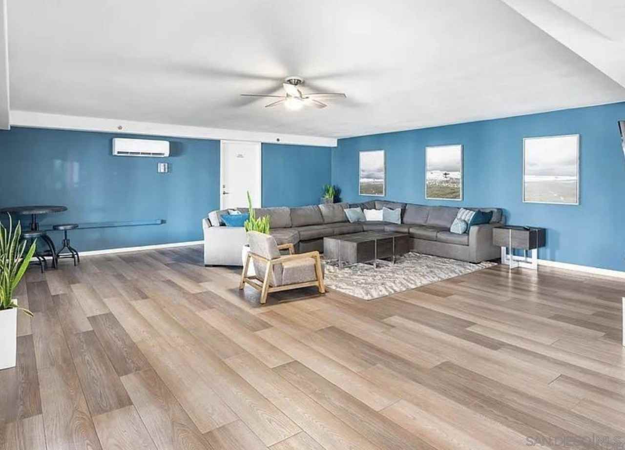 1021 Scott St - Photo 7 of 11