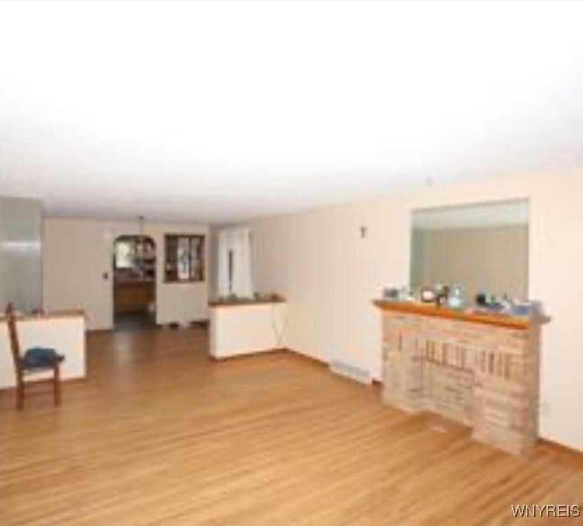 163 Claremont Ave - Photo 6 of 10