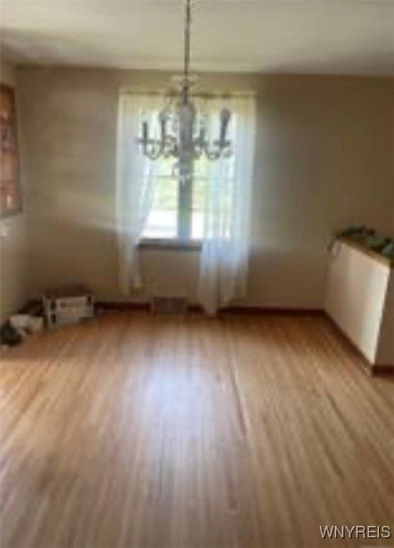 163 Claremont Ave - Photo 7 of 10