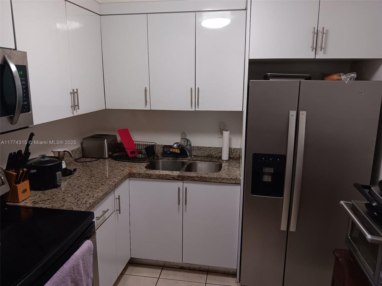 8752 Sw 12th St - Photo 5 of 11