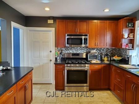 9 Dennison St - Photo 2 of 24