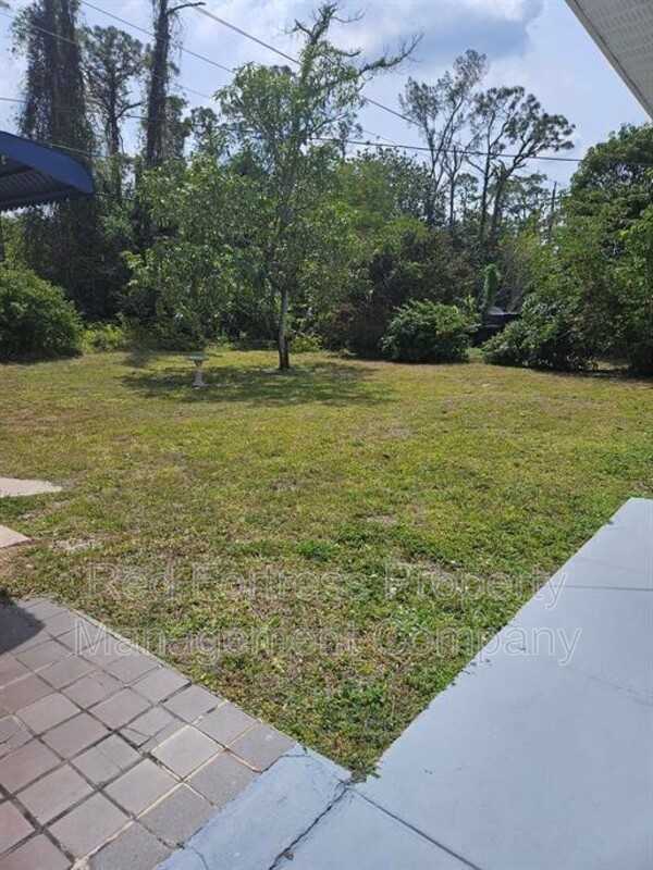 8730 Fordham St - Photo 5 of 12