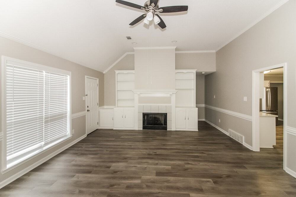 632 Shelley Renee Ln - Photo 2 of 15