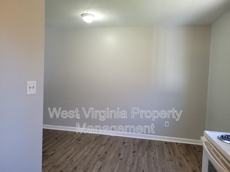 581 Prosperity Rd #223 - Photo 4 of 18