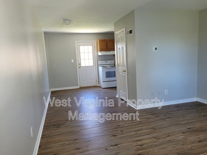 581 Prosperity Rd #223 - Photo 7 of 18
