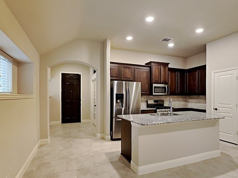 1517 Yellowthroat Dr - Photo 4 of 22