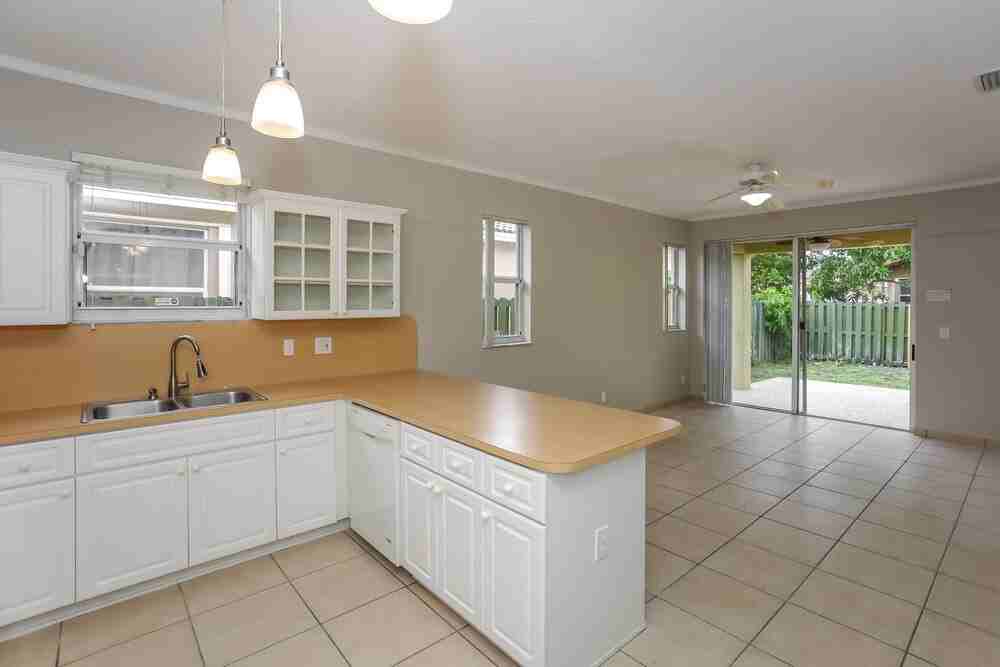 5401 Sw 132nd Ter - Photo 6 of 15