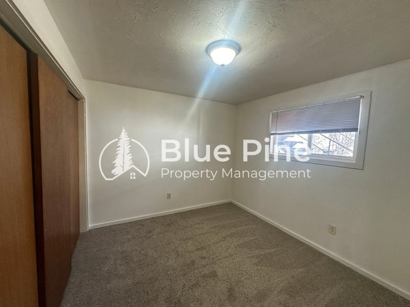 390 W 14th St #5 - Photo 5 of 6