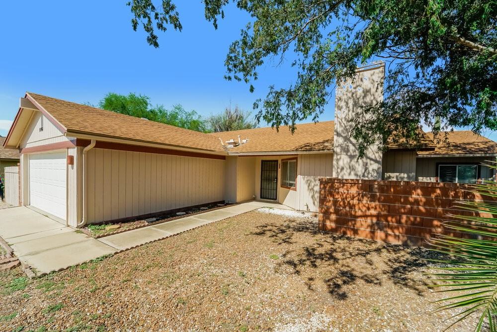 10061 E Domenic Ln - Photo 3 of 16