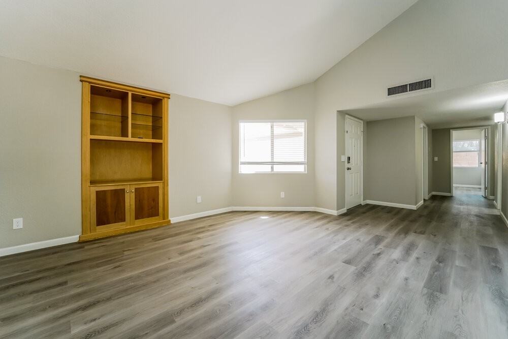 10061 E Domenic Ln - Photo 7 of 16