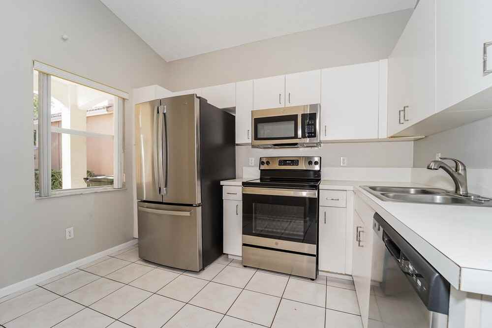 5841 Eagle Cay Ln - Photo 7 of 16