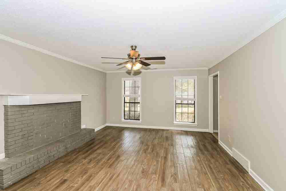 1053 Dove Hollow Dr - Photo 6 of 17