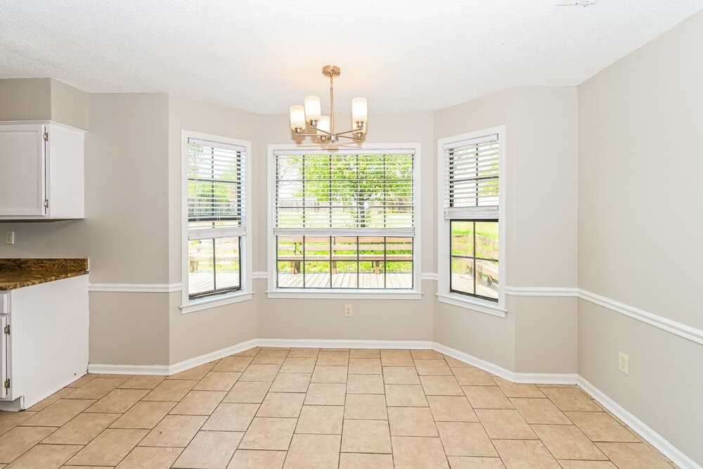 1053 Dove Hollow Dr - Photo 7 of 17