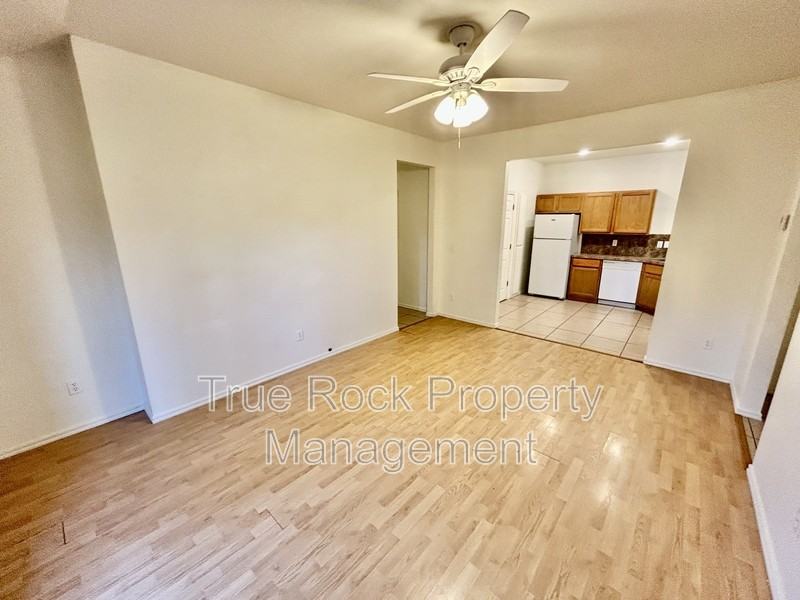 1400 S Mississippi Ave - Photo 6 of 12