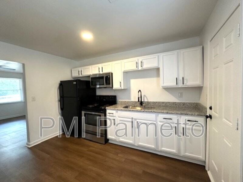 1319 Hendrix St - Photo 7 of 19