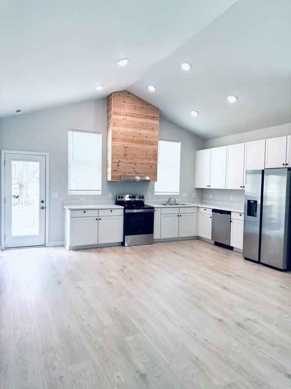 118 Daniel St - Photo 2 of 17